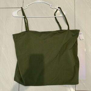 NWT Gap Crop Cami